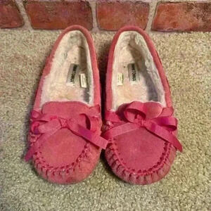 MINNETONKA  Moccasins Size 2 Pink Suede Slip On Loafers SH012